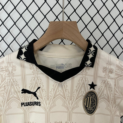 24/25 Kids AC Milan Royal Kit