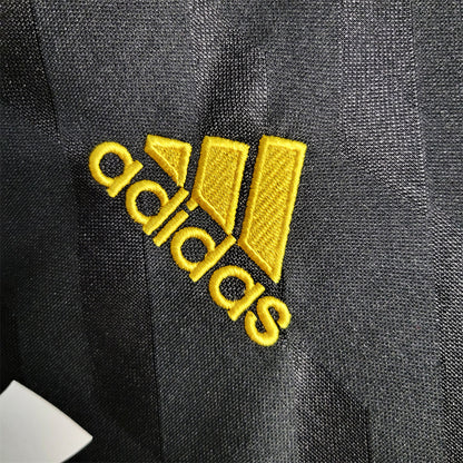 Real Madrid 11/12 Long Sleeve Away Kit