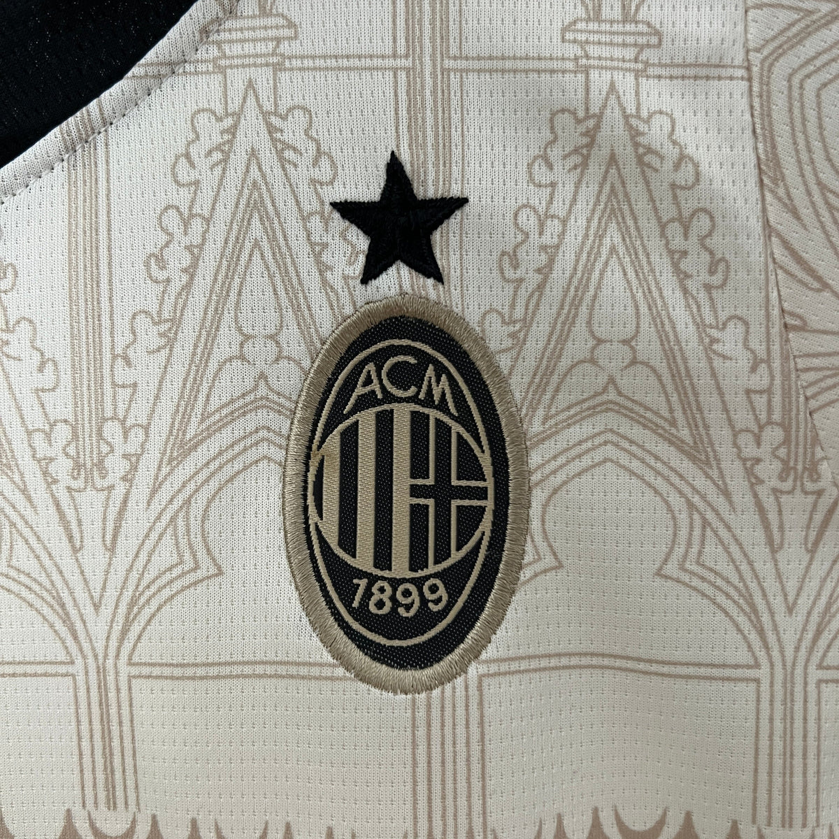 24/25 Kids AC Milan Royal Kit