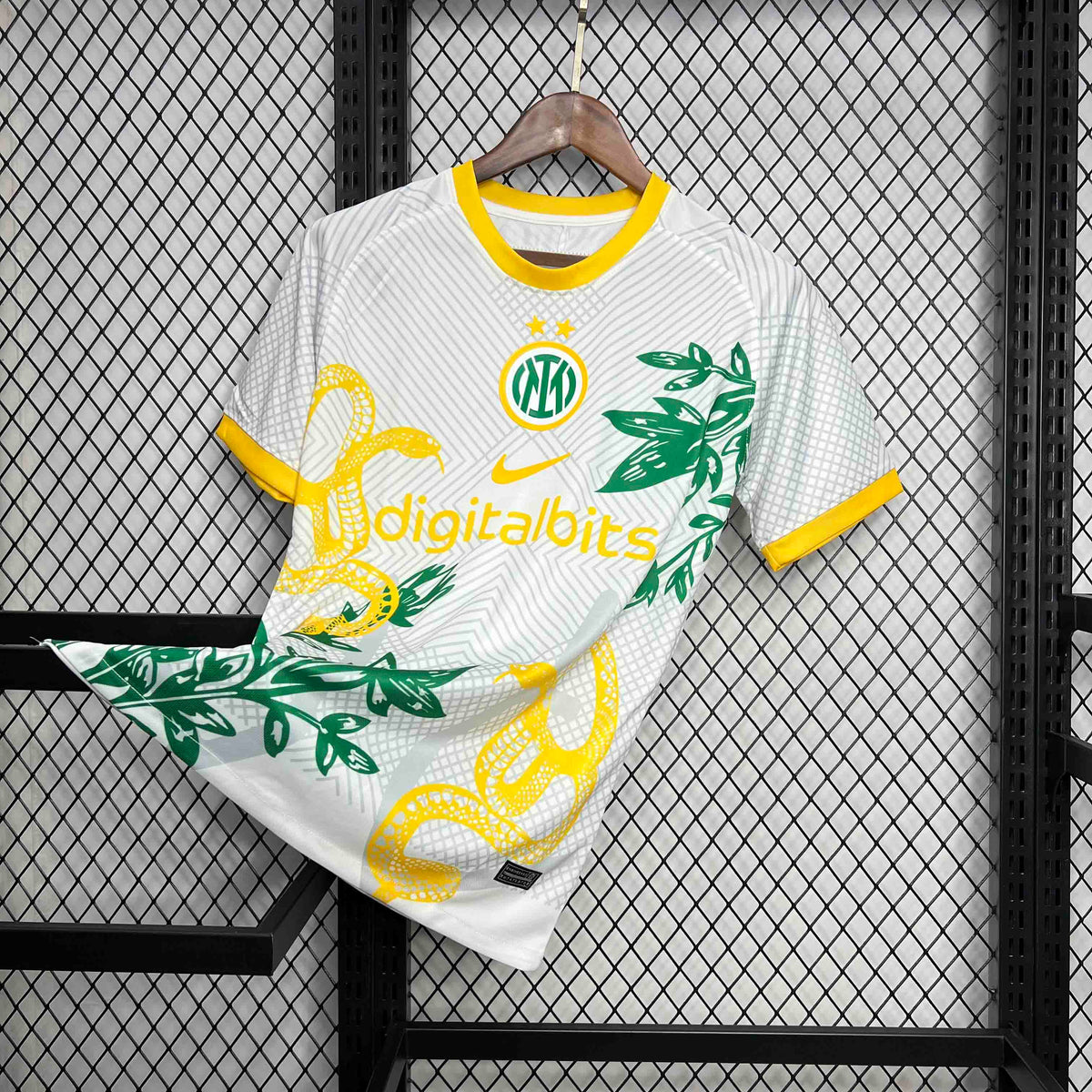 Inter Milan “Serpiente Amarilla” Special Kit