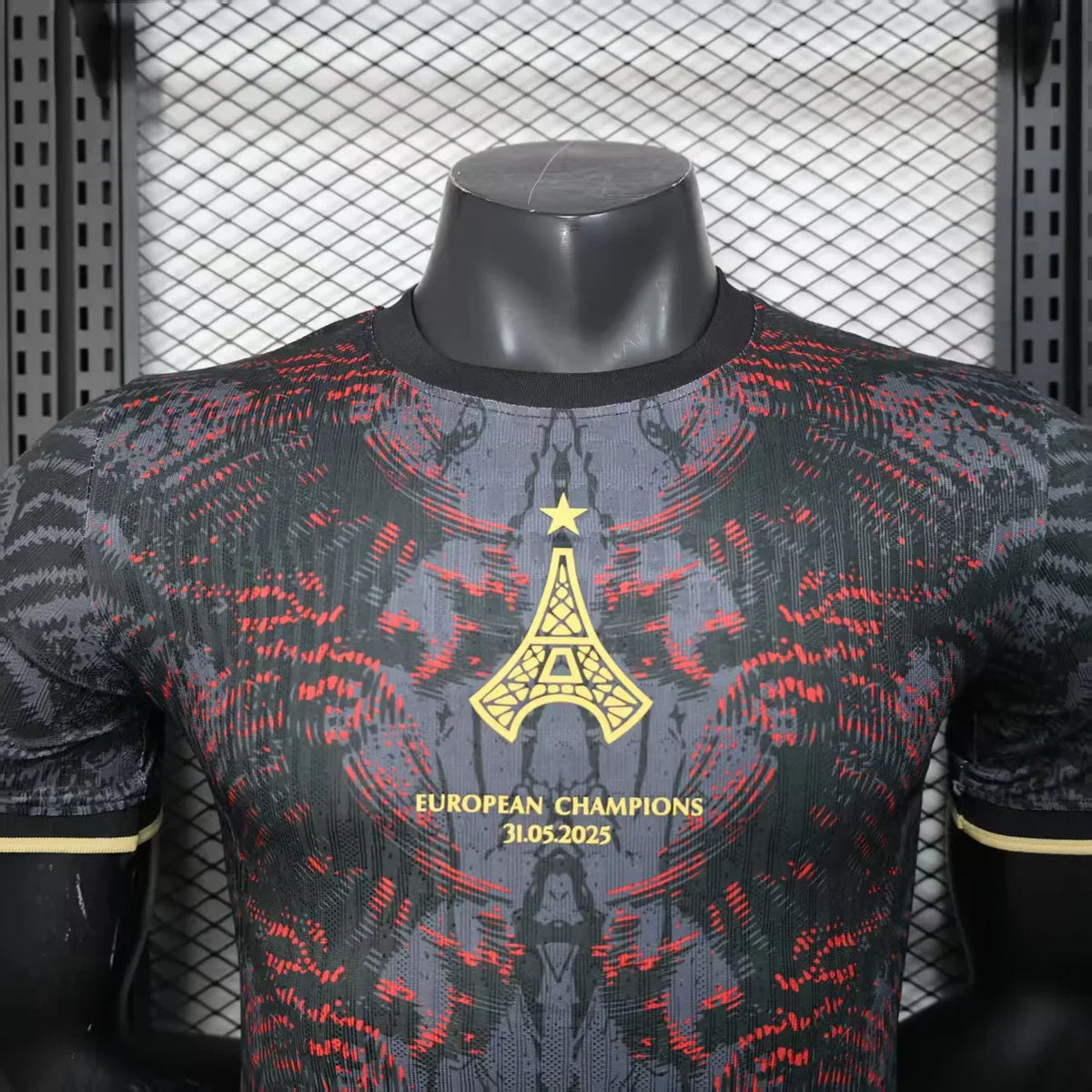 PSG “Eiffel Eclipse” Special Kit
