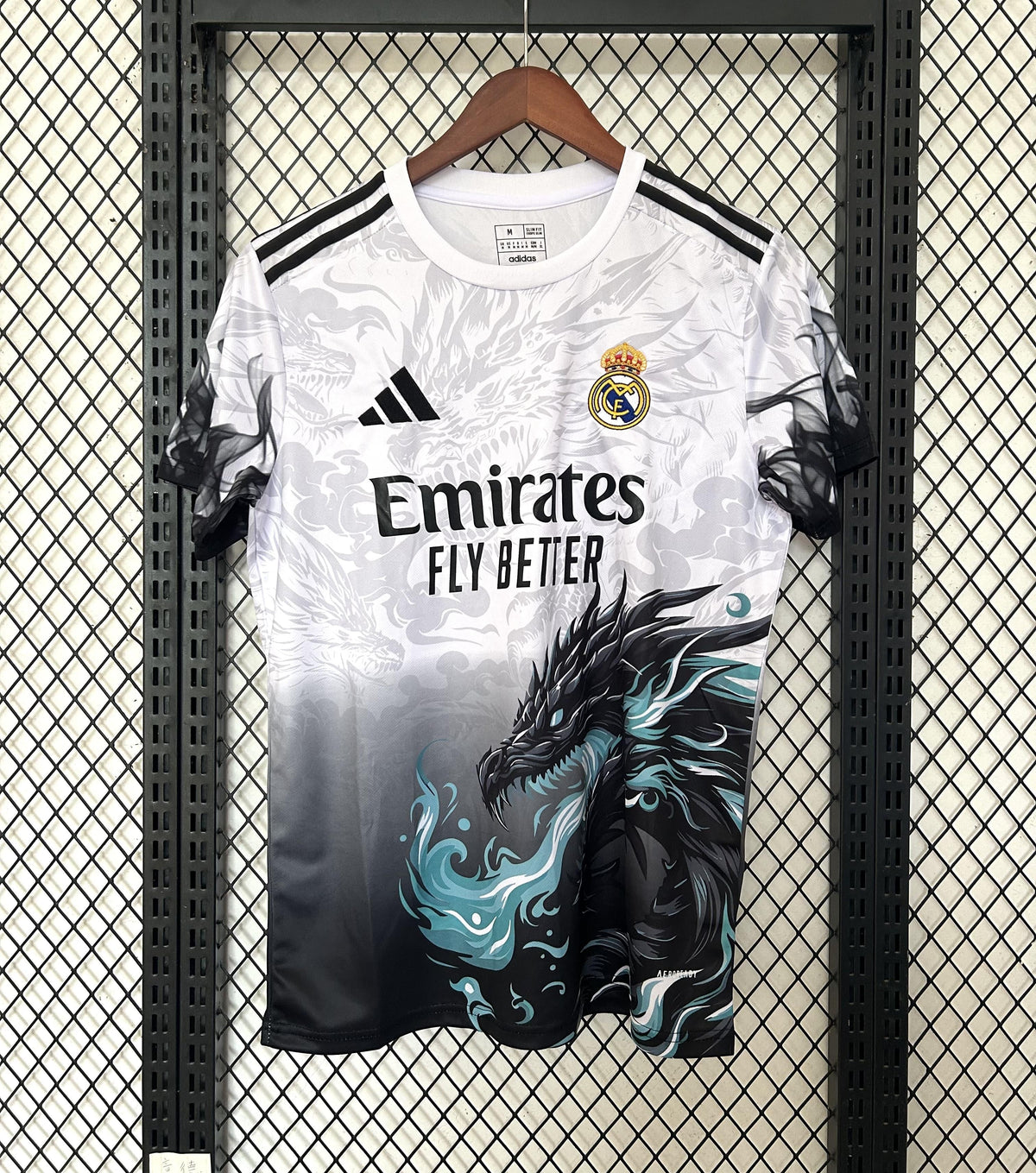 Real Madrid "Legendary" special kit